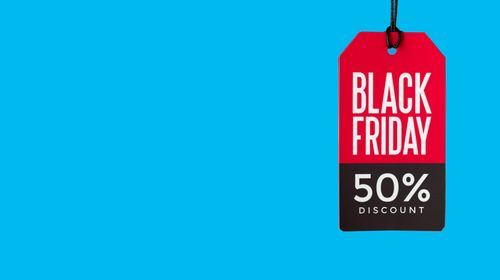 black-friday-tag-with-copy-space